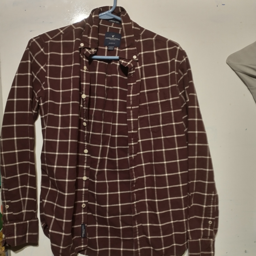 American Eagle  long sleeve, crimson/white NICE!!!